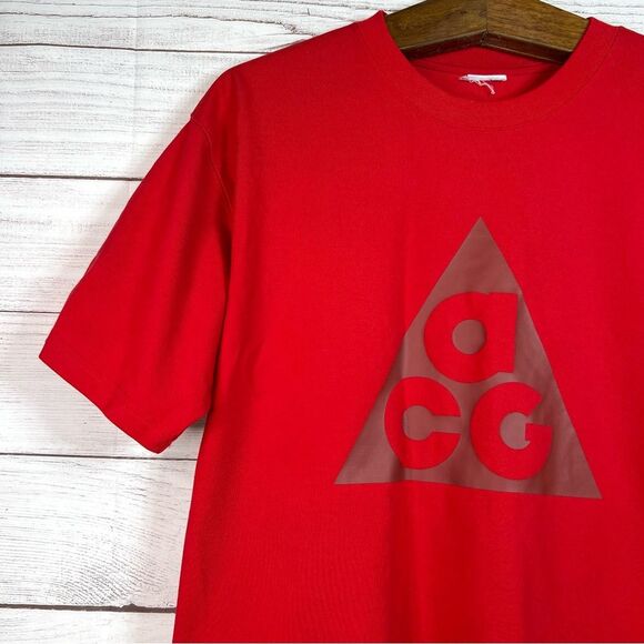 Nike ACG T Shirt Graphic Men’s Red Big Logo Short Sleeve Cotton Size S - Picture 2 of 10